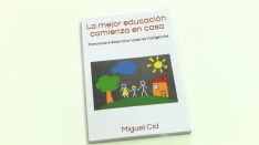 La obra incluye consejos para retener la información con mayor facilidad y otras técnicas de estudio, así como algunas reglas para mejorar la conducta de los menores e incluso profundizar en su ámbito emocional. // Juan Velasco 