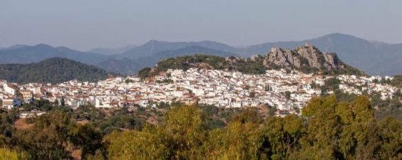 El paciente que ha dado positivo en Gaucín permanece aislado en su domicilio. // Pedro Godino