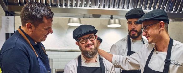 El Golimbreo: una segunda oportunidad entre fogones, Gracias a su paso por la escuela de cocina que dirige Miguel Herrera, decenas de jóvenes han dado con una inesperada vocación cuando lo daban todo por perdido, 20 Oct 2020 - 18:48