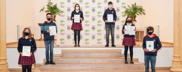 Alumnos del Fernando de los Ríos, premiados en el certamen “Contra el COVID: escribe y dibuja”, Los estudiantes del Colegio de la Fundación Unicaja verán publicados sus trabajos en una edición con las 50 mejores obras presentadas para el concurso, 14 Dec 2020 - 13:17