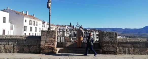 Los ingresos relacionados con el COVID-19 en el Hospital Comarcal se reducen a 15, Según el informe diario de la Consejería de Salud, en las últimas horas se han diagnosticado seis nuevos casos y se han producido 11 curaciones en nuestro distrito, 18 Dec 2020 - 16:20