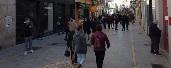 Comienzan las rebajas en Ronda con descuentos de hasta el 60%, Los empresarios buscan dar salida con relativa urgencia al estocaje, al tiempo que temen la imposición de nuevas restricciones que limiten su actividad, 07 Jan 2021 - 18:52