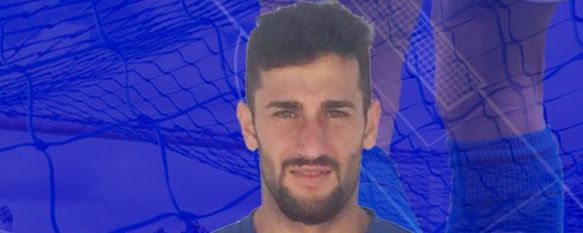 Camacho debutó en categoría nacional con el CD Ronda con apenas 16 años y posteriormente se incorporó al UCAM Murcia // CD Alcoyano