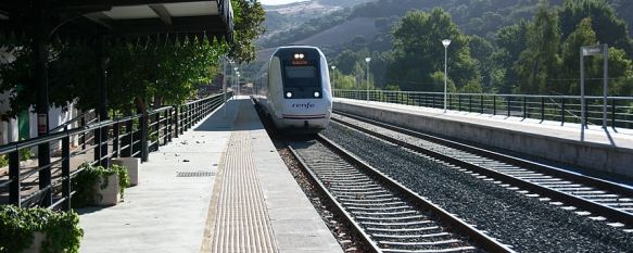 Los nuevos servicios Ronda-Málaga emplean un tiempo de viaje en  torno a 1h 50 minutos entre ambas ciudades. // Plataforma Tren Público y Digno