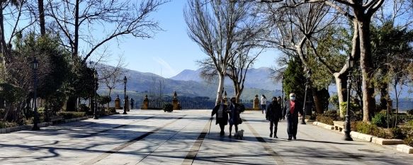 El Área Sanitaria de la Serranía suma desde ayer 97 curaciones y 30 positivos de COVID-19, La presión hospitalaria se reduce levemente, situando en 77 los ingresos relacionados con la pandemia, ocho de ellos en la Unidad de Cuidados Intensivos, 10 Feb 2021 - 13:38