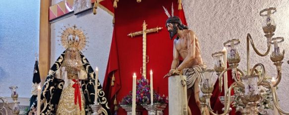 María Santísima de la Esperanza y Nuestro Padre Jesús en la Columna, en su altar de la iglesia de San Cristóbal // CharryTV