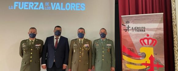 Guerrero mantiene desde hace varios años una estrecha relación con el Ejército de Tierra, especialmente con La Legión. // CharryTV