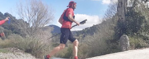 Recorre 250 kilómetros entre Granada y Alpandeire a pie por una causa solidaria, Con este reto el ubriqueño Ildefonso Cózar, que superó un ictus hace cuatro años, recauda fondos para una asociación que lucha contra la hemiparesia infantil, 19 Apr 2021 - 11:26