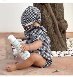 La oferta textil abarca prendas para bebés y niños de entre 0 y 4 años cuya seña de identidad son sus originales estampados. // Bonjour By Pompoko
