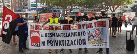 CGT Andalucía se congratula del éxito de participación con que ha contado la convocatoria en esta primera jornada de huelga. // Miguel Montenegro