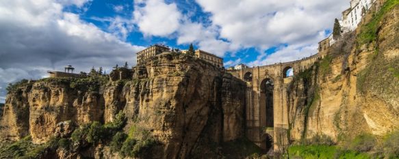 El Puente Nuevo, primer atractivo de Málaga y tercero de Andalucía, La plataforma de experiencias Musement ha elaborado un mapa que recoge los principales reclamos de las provincias españolas basándose en reseñas de Google, 09 Jul 2021 - 17:34