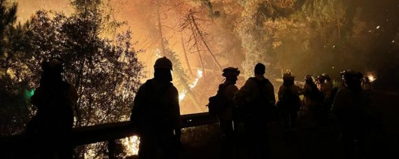 Medio millar de personas desalojadas por el incendio forestal en Sierra Bermeja, El humo del incendio ha motivado el corte de la autopista AP-7, y de las carreteras MA-8301 y MA-8302 , 09 Sep 2021 - 10:47