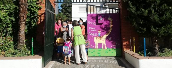 Ilusión y confianza entre profesores y alumnado en la jornada de vuelta al cole, Los doce centros rondeños han iniciado este viernes el curso escolar con 2.700 alumnos de infantil y primaria, 10 Sep 2021 - 10:52