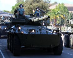 En el desfile participaron también vehículos motorizados de varias unidades.  // Manolo Guerrero