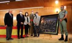 Entrega de una réplica del cuadro del Centenario a La Legión de Ronda. // Manolo Guerrero