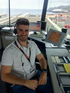 El rondeño ha trabajado como controlador aéreo en La Palma y Fuerteventura. // Juan Pablo Anillo