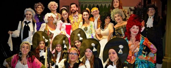 Proyecto Platea celebra el 400 cumpleaños de Molière representando El Enfermo Imaginario, La tragicomedia llega este fin de semana al Vicente Espinel con 21 intérpretes que nos trasladan al siglo XVII para hablarnos de hipocondría, medicina e intereses oscuros, 12 Jan 2022 - 10:39