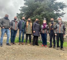  Acompañaron a Crespo en su visita al parque nacional, la alcaldesa de Tolox, el presidente de la mancomunidad, el director del Parque Natural Sierra de las Nieves, y los delegados provinciales de Desarrollo Sostenible y Agricultura, Ganadería y Pesca, entre otros.  // Junta de Andalucía 