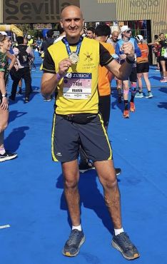 Otro de los rondeños participantes en el Maratón de Sevilla fue Carlos Marín // Carlos Marín