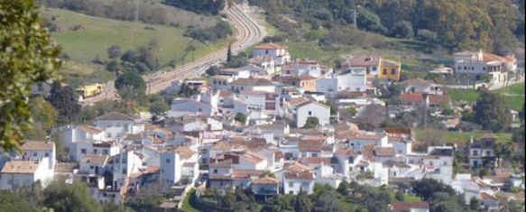 Vista aérea del núcleo poblacional dependiente de Cortes de la Frontera.  // CharryTV