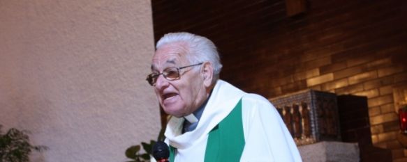 El domingo se brindó un homenaje a Alonso Ros, quien fuese párroco de San Cristóbal durante los últimos cuarenta años // CharryTV