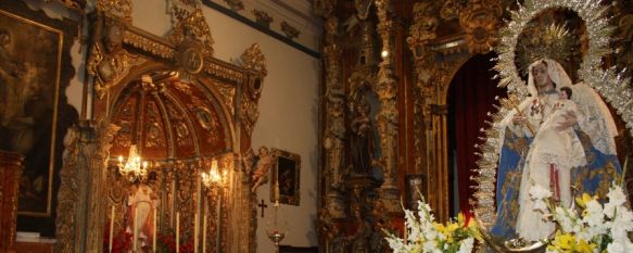 La misa estuvo presidida por el Arcipreste de la ciudad, José Emilio Cabra. // CharryTV