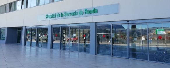 El Hospital contabiliza seis ingresos en planta relacionados con la pandemia de coronavirus. // María José García