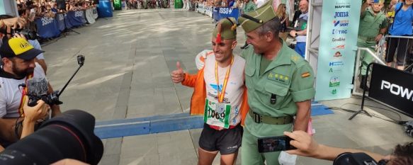 García, en marcha individual, logró superar la meta en menos de nueve horas. // Paloma González