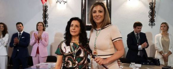 Josefa Valle y Mª Paz Fernández durante la toma de posesión en 2019 // CharryTV