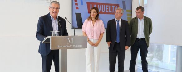 Francisco Salado, acompañado por los alcaldes de Estepona y Ronda y el director general de Unipublic // CharryTV