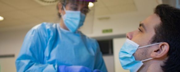 Cinco pacientes con coronavirus continúan ingresados en el Hospital Comarcal, La pandemia mantiene en cuarentena a 24 profesionales sanitarios, mientras que la incidencia en mayores de 60 años repunta de forma discreta, 27 May 2022 - 15:42