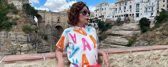 Ágatha Ruiz de la Prada: “Va a ser uno de los desfiles más emocionantes de mi vida”, La diseñadora de moda muestra su entusiasmo por el VFB y avanza que esta noche presentará en el Puente Nuevo trajes “apoteósicos y espectaculares” , 24 Jun 2022 - 16:25