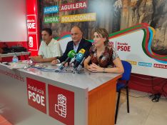 La rueda de prensa se realizado en la sede del partido en Ronda // CharryTV