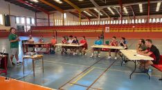 Las clases del curso de entrenadores se están realizando durante el fin de semana // Club Bádminton Ronda