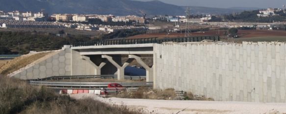 Salado y Conde denuncian en la moción que la Junta no contempla ninguna partida para la finalización de las obras. // CharryTV