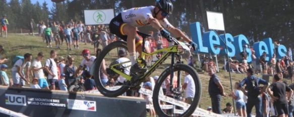 El ciclista durante su participación en la prueba de Cross Country // Cristóbal García