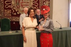 La alcaldesa de Ronda en la entrega de galardones que tuvo lugar en el Salón de Grados de la RMR. // Ayuntamiento de Ronda
