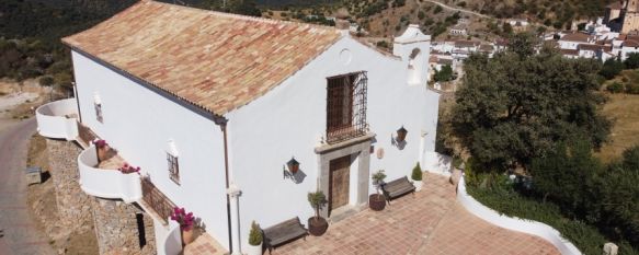 El exterior de la nueva infraestructura, desde donde se divisan unas bonitas vistas panorámicas de Alpandeire y el Valle del Genal, ha sido acondicionado. // José Antonio Gallardo El exterior de la nueva infraestructura, desde donde se divisan unas bonitas vistas panorámicas de Alpandeire y el Valle del Genal, ha sido acondicionado. // José Antonio Gallardo