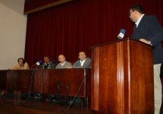 En la mesa, de izquierda a derecha, Manel Casanova, Abdallah Ben Barek, Antonio Benítez y Francesc Arnau. // CharryTV