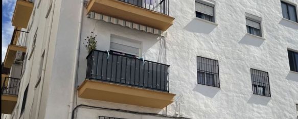 Un niño de un año cae por el balcón de un primer piso en la barriada de San Cristóbal