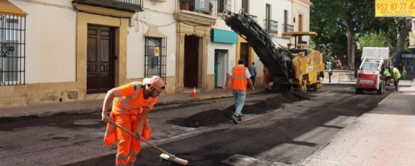 El Ayuntamiento invierte 250.000 euros en un plan de asfaltado durante un mes, La actuación contempla obras en calles del centro, La Dehesa,…, 27 Sep 2022 - 14:51