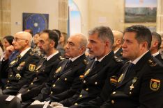 En la imagen, algunos de los agentes reconocidos por su Dedicación al servicio Policial. // María José García