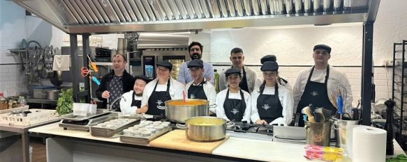 Como parte del acuerdo, Rational ha instalado en la escuela un horno de última tecnología para cocina profesional. // El Golimbreo