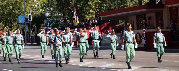 La Legión de Ronda desfiló en Madrid ante los Reyes de España en el Día de la Fiesta Nacional, Titán, un borrego merino de apenas seis meses, ha centrado la atención del público en su estreno como mascota de la X Bandera, 12 Oct 2022 - 19:39