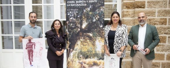 El Palacio Provincial de Cádiz ha acogido la presentación de la prueba deportiva. // La Donaira