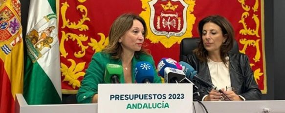 Patricia Navarro, delegada del gobierno andaluz en Málaga, y María de la Paz Fernández en rueda de prensa // Junta de Andalucía