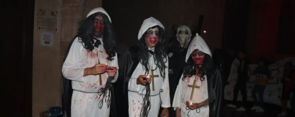 Actores del pasaje del terror organizado por la Escuela de Artes Escénicas Entre Bambalinas y Ronda Tierra de Historia // CharryTV