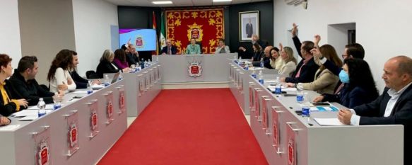 El pleno del Ayuntamiento de Ronda aprueba los presupuestos municipales de 2023, También se ha aprobado la plantilla de personal con la incorporación de los trabajadores de la APALSEED y la creación de una veintena de nuevas plazas , 28 Nov 2022 - 17:03