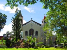 Su iglesia principal es la de Nuestra Señora de los Dolores (Our Lady of Sorrows Parish).  // CharryTV