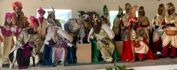 Los Reyes Magos en el patio de la escuela rural de La Indiana // CharryTV